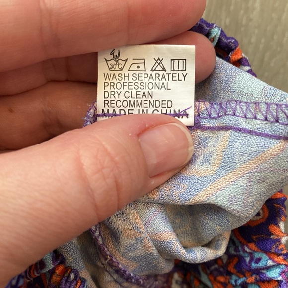 Women’s Shorts with Bow Size 14 (fits like a S/M) - Picture 5 of 7